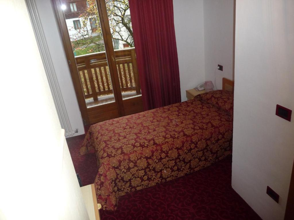 קומזדורה Hotel Almazzago חדר תמונה