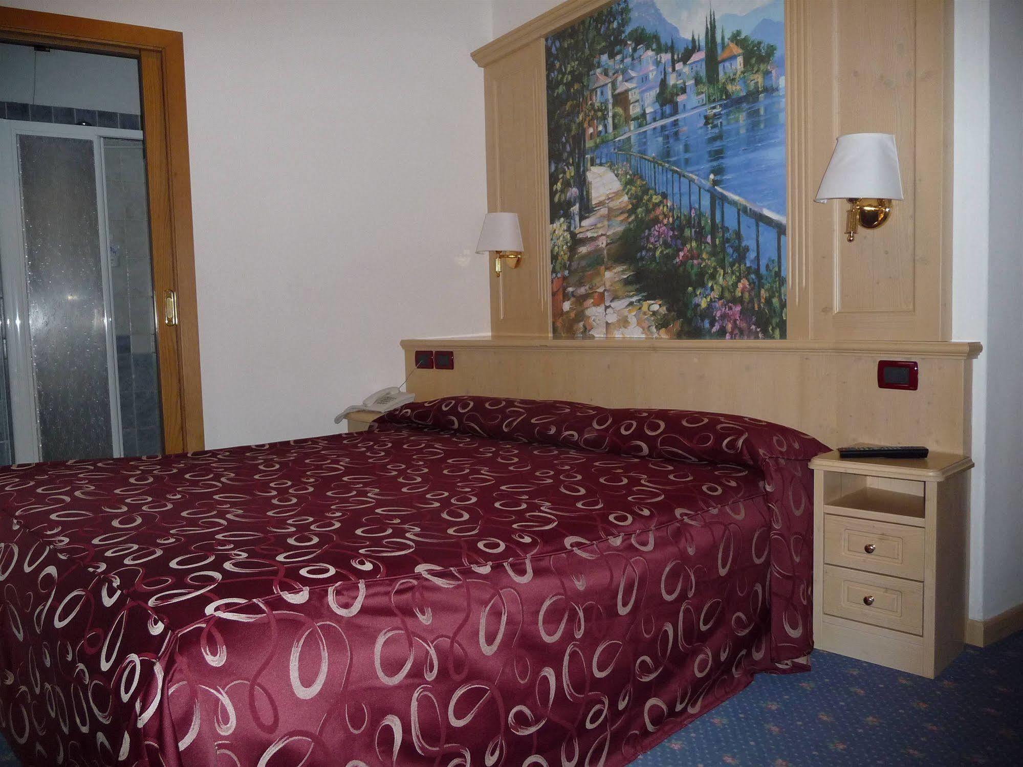 קומזדורה Hotel Almazzago מראה חיצוני תמונה